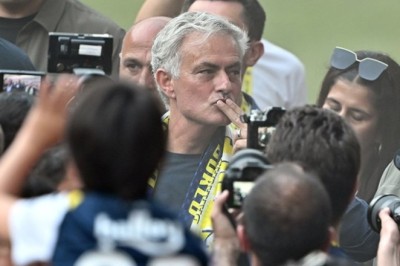 Fenerbahçe'ye milyon euroluk golcü: Dikkat çeken Mourinho detayı