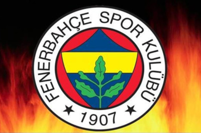 Fenerbahçe'den Yıldız Futbolcuya 5 Yıllık Sözleşme...