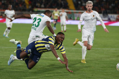 Alanyaspor-Fenerbahçe Maçı Nerede İzlenir (Şifresiz)