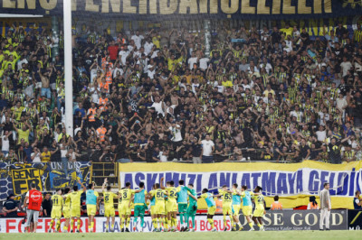 Fenerbahçe'ye Nordsjaelland maçında talih kuşu! Rakip takımı izlemeye geldiler, Sarı Lacivertli yıldızı beğendiler