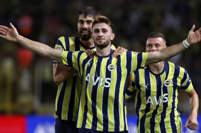 Fenerbahçe'de İsmail Yüksek kararı