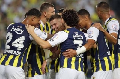 Fenerbahçe'de 3 yıldıza tam not!