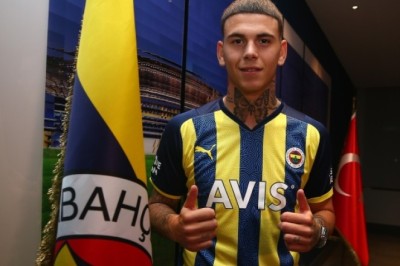 Fenerbahçe'ye geri dönüyor: Tiago Çukur