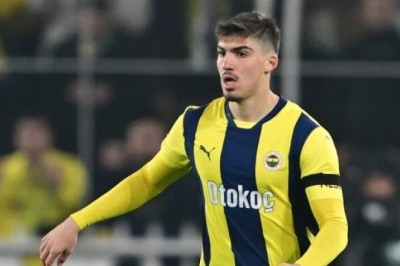 Yusuf Akçiçek'ten kariyerinde ilk!