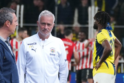 Ali Koç'tan Jose Mourinho'ya ceza