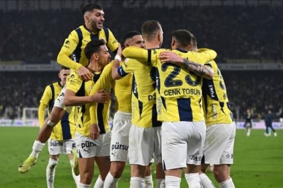 Fenerbahçe'ye iki isimden müjdeli haber!